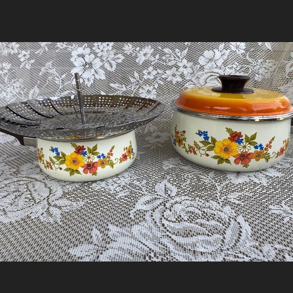 Mid Century Modern JMP Sweet Flower 1960’s Enamel Cookware Set of 2 - Picture 2 of 9